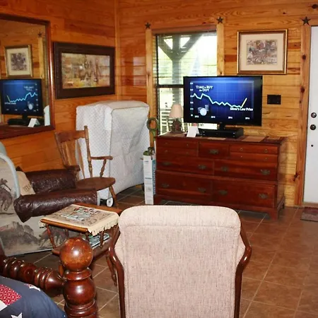 Double U Barr Ranch - Cowboy Cabin-3